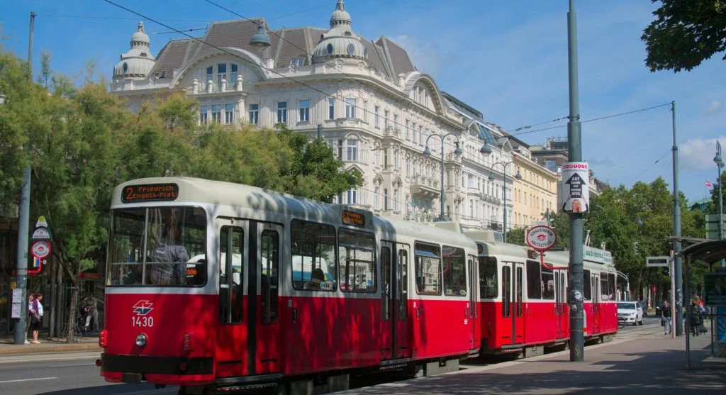 pexels-photo-18045581-1-scaled What First-Time Visitors Should Know About Vienna Before They Go