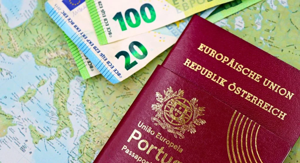 pexels-photo-29485311-scaled 8 Fare-Checking Habits That Help Budget Travelers Avoid Small Costs That Add Up