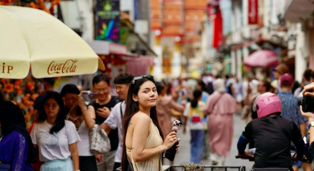 pexels-photo-36594756-scaled 8 Photo Etiquette Habits That Help Travelers Respect Places More Thoughtfully
