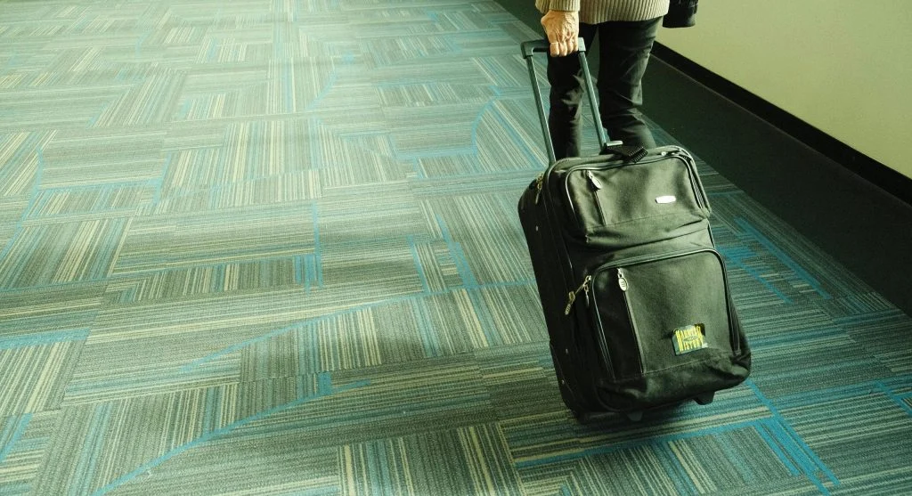 pexels-photo-30981181-scaled 8 Check-Out Habits That Help Solo Travelers Leave a Stay More Smoothly