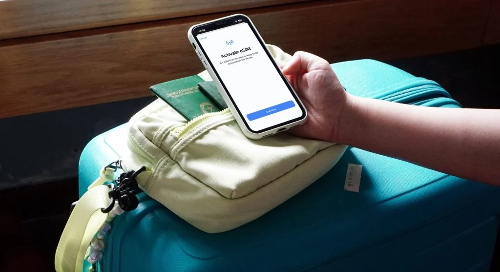 pexels-photo-34212999-scaled 8 Transfer-Day Habits That Help Travelers Stay More Organized Between One Stop and the Next
